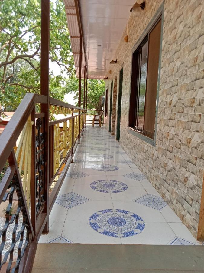 New Alpha House Matheran Hotel ภายนอก รูปภาพ